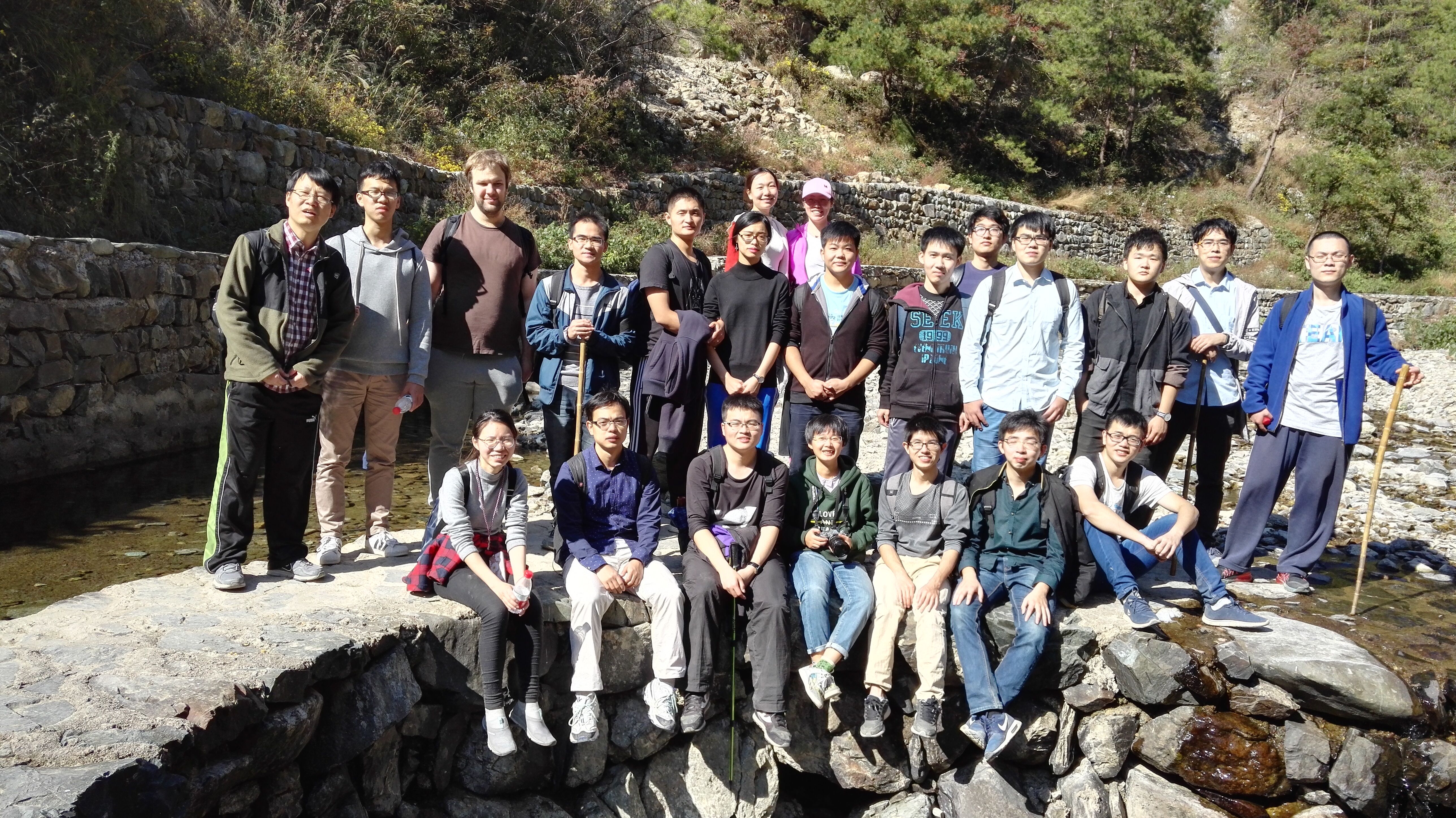 Group Photo on the Hui-hang ancient road in 2017